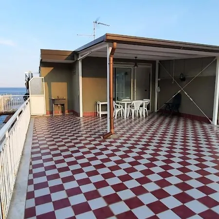 Timone * روكالوميرا