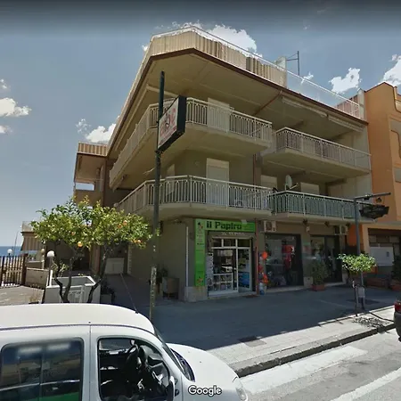 Timone روكالوميرا